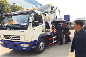 讷河汽车道路救援拖车价格